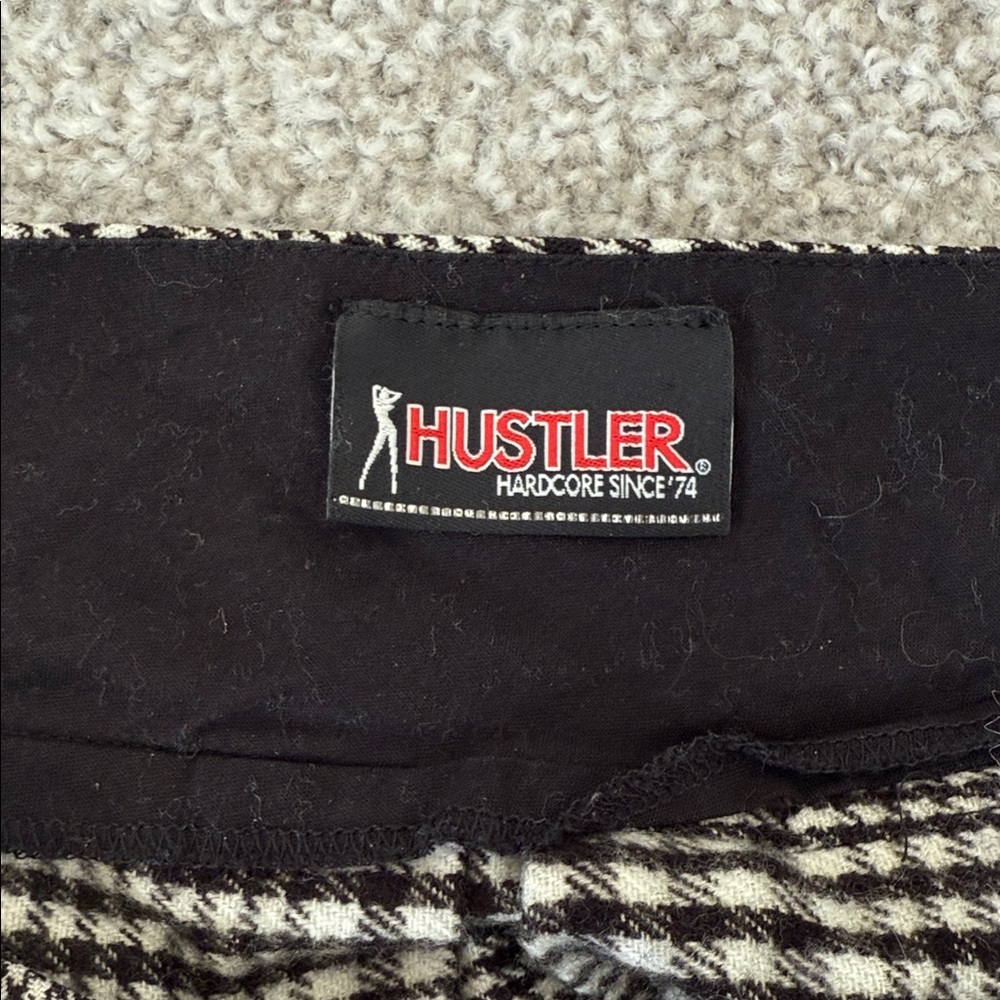 Hustler Hollywood schoolgirl black and white Plaid Skirt - Picture 5 of 7